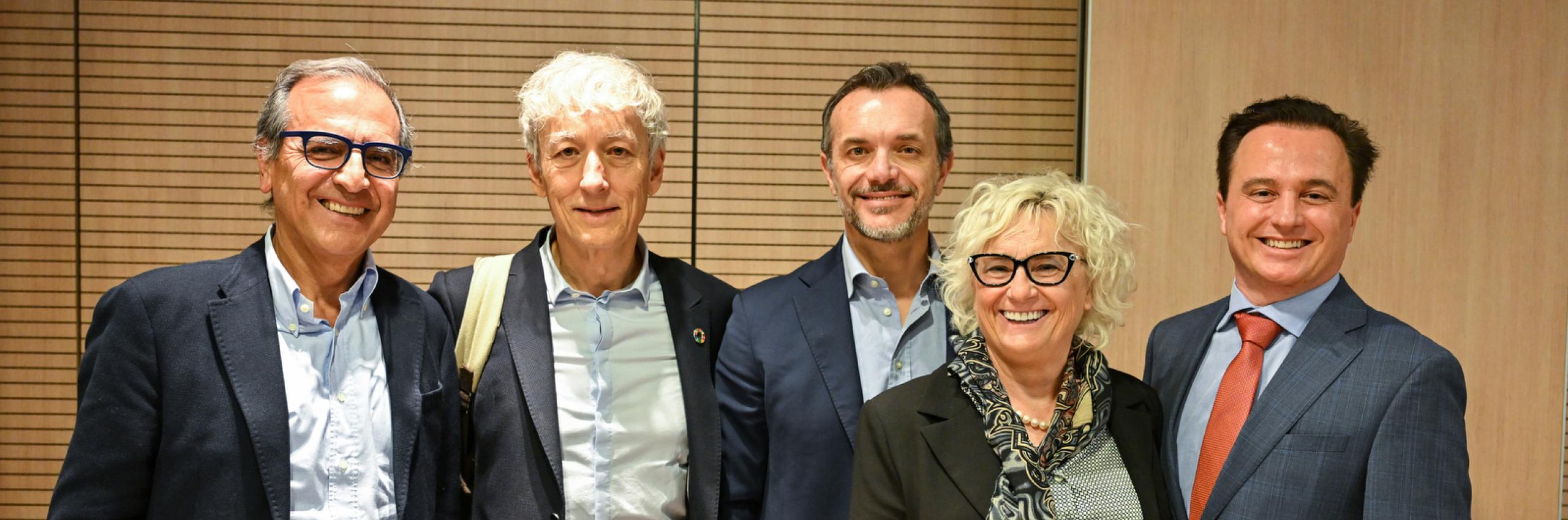 Alfonso Molina (FMD), Riccardo Luna, Vincenzo Esposito (Microsoft), Carla Masperi (SAP) e Mario Sturion (J&J)