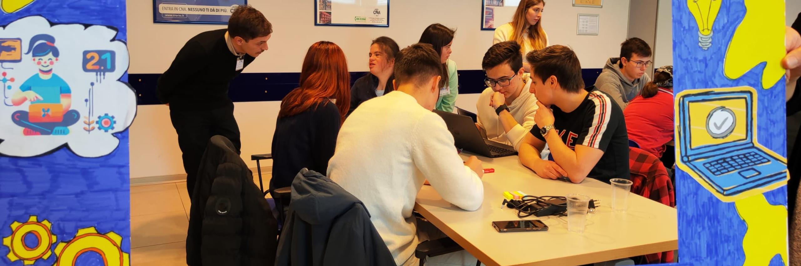 Ask&Hack Ventu-ritmo: codice senza barriere