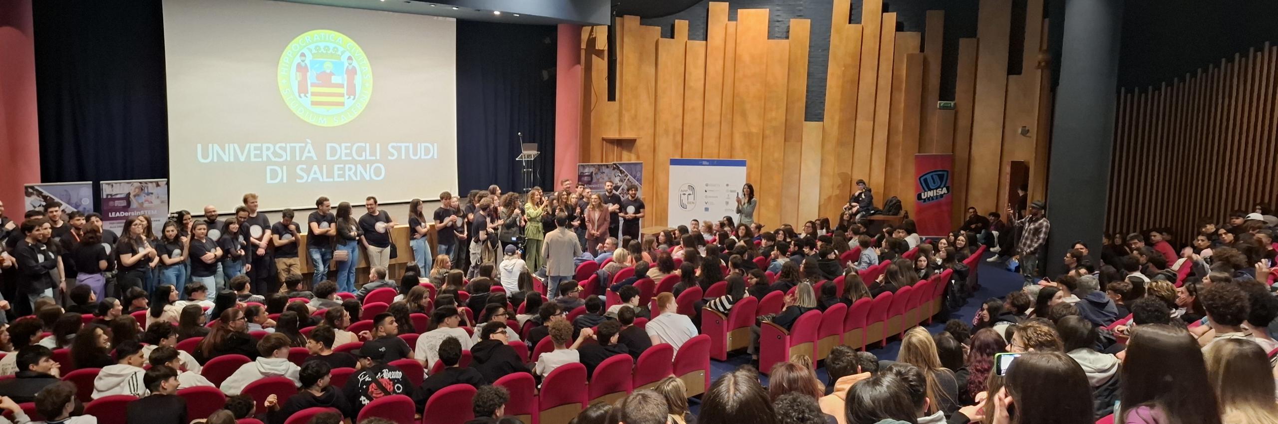 All'Università di Salerno tappa del tour nazionale di Coding Girls con 96 team in sfida
