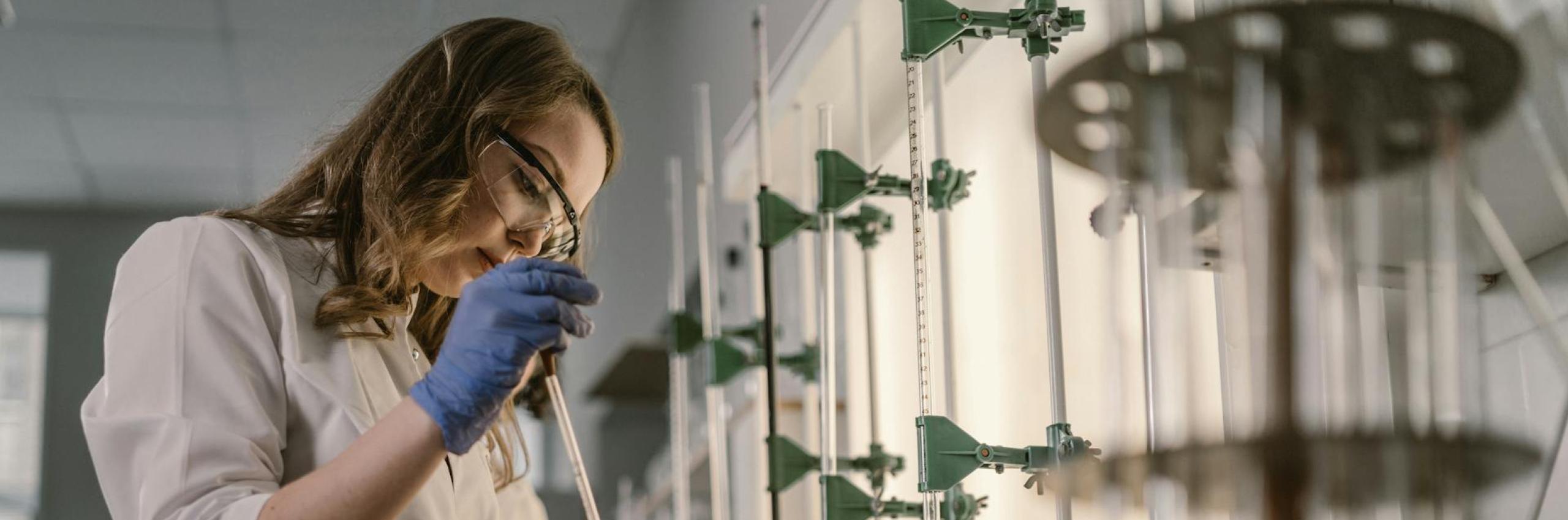 Diga a Padova, curvatura tematica su scienze della vita