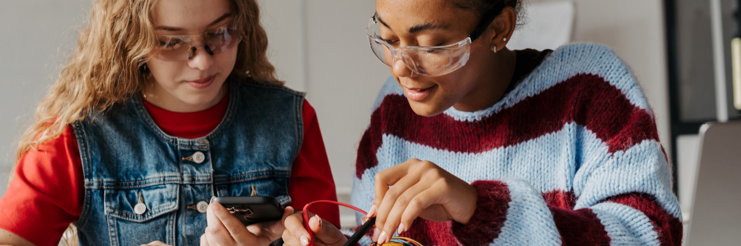 STEAMedge costruisce il profilo europeo del docente pronto ad affrontare le transizioni digitale e verde