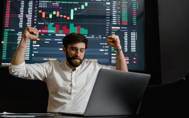 Social media analytics, open e big data