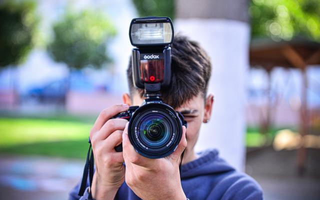 Suburb View, oggi gli studenti milanesi incontrano Umberto Nicoletti