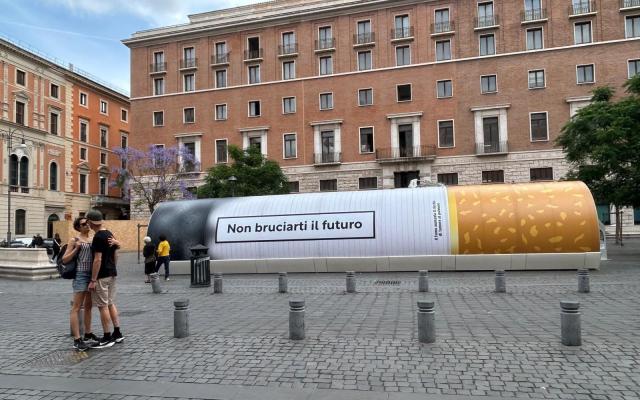 Gli studenti dell'istituto Carlo Urbani di Ostia con Walce Onlus per la prevenzione