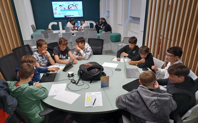 I "messaggi nella bottiglia" degli studenti chiudono la quinta edizione di Roll Cloud
