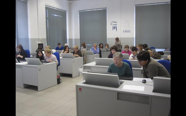gruppo nonne liceo volta como.JPG